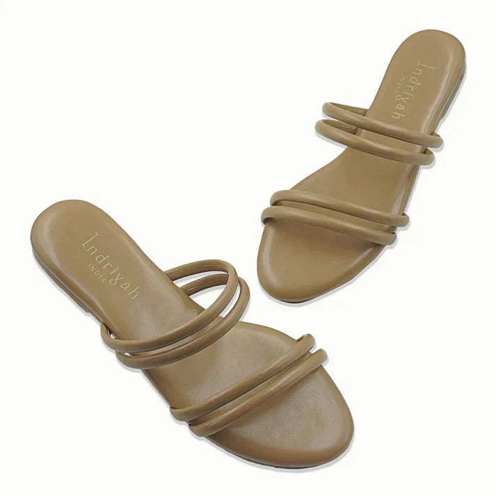 June Flat Sandals (Man-Made)