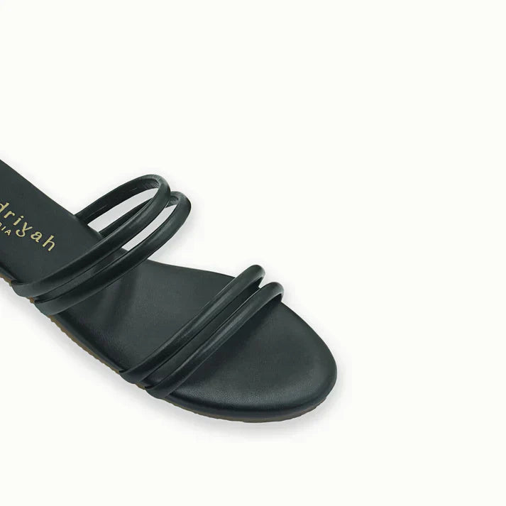 June Flat Sandals (Man-Made)