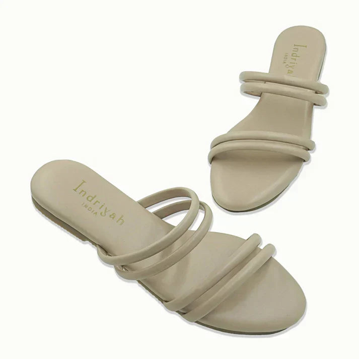 June Flat Sandals (Man-Made)