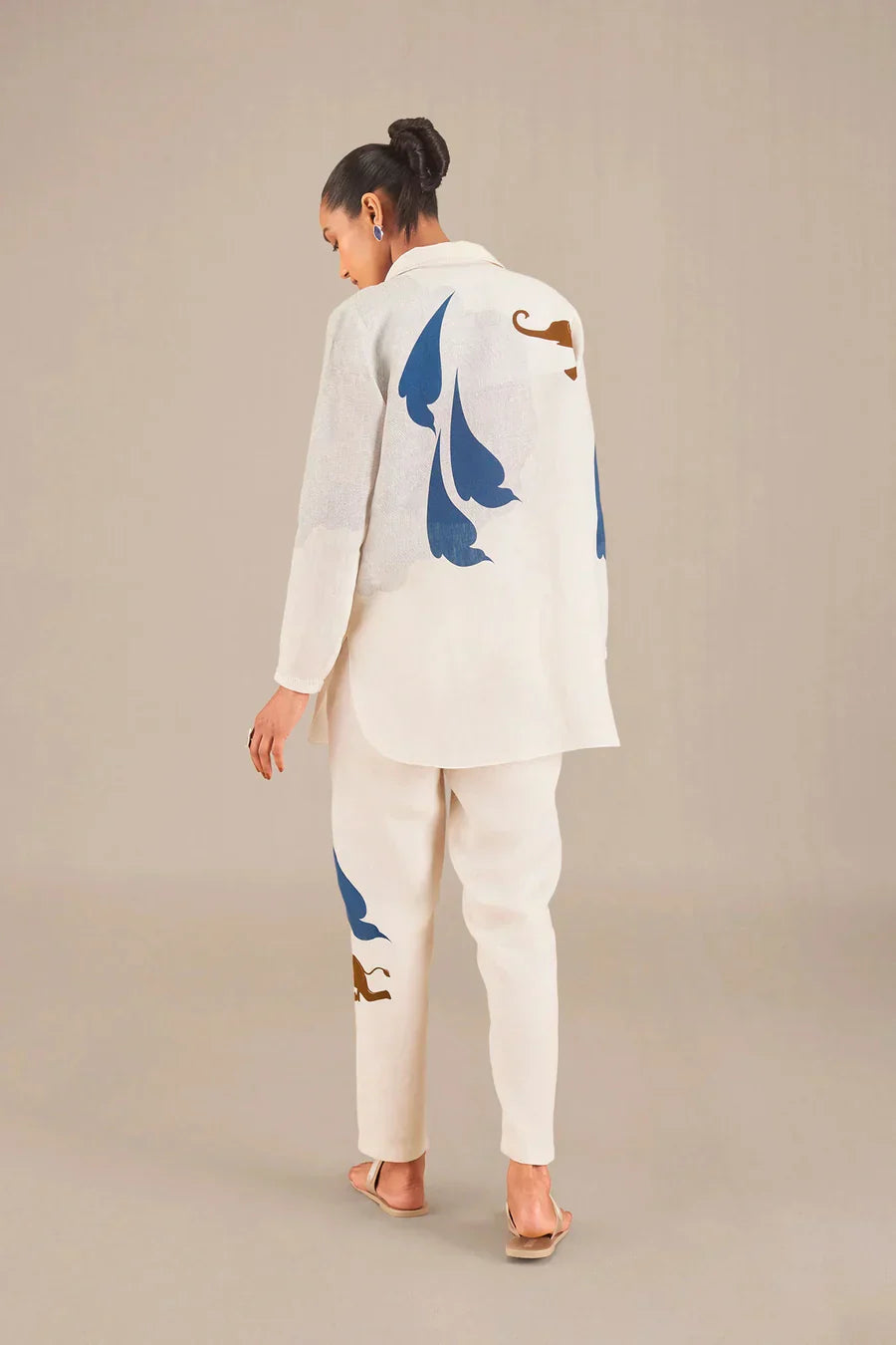 FEATHERED HERD ELEGANCE: WOMEN'S WHITE CO-ORD SET